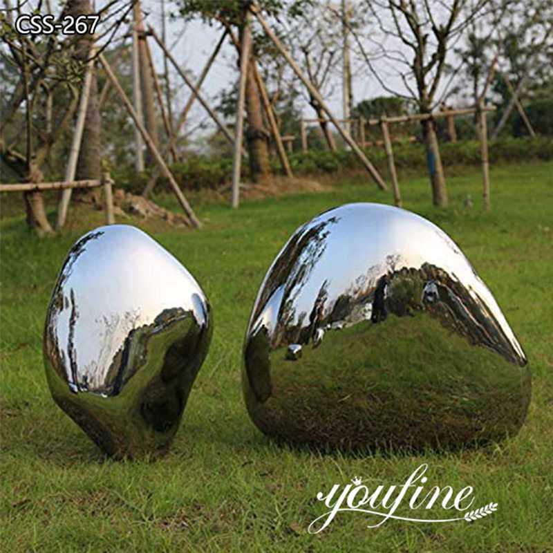 mirror stainless steel sculpture