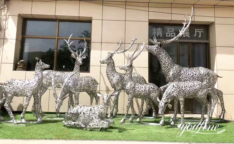 Metal Deer Sculpture Details